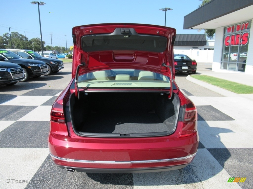 2018 Passat SE - Fortana Red Metallic / Cornsilk Beige photo #5