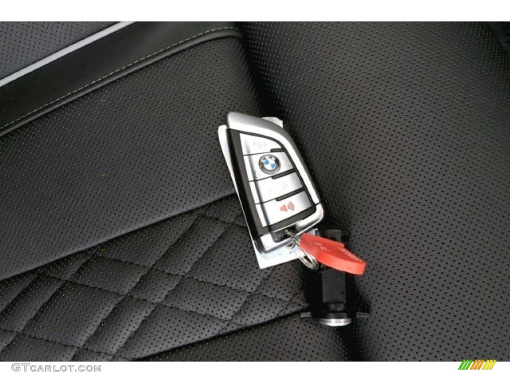 2020 7 Series 740i Sedan - Black Sapphire Metallic / Black photo #11