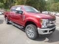 Front 3/4 View of 2019 F250 Super Duty Lariat Crew Cab 4x4