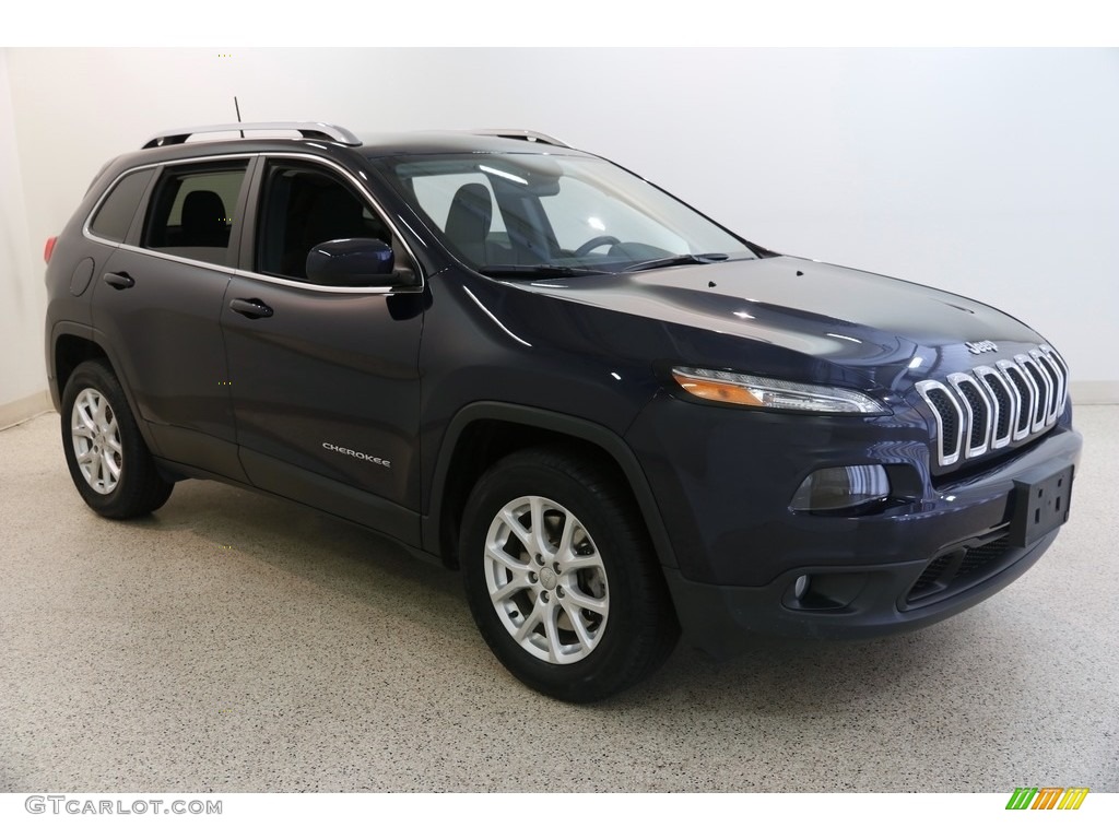 2016 Cherokee Latitude 4x4 - True Blue Pearl / Black photo #1