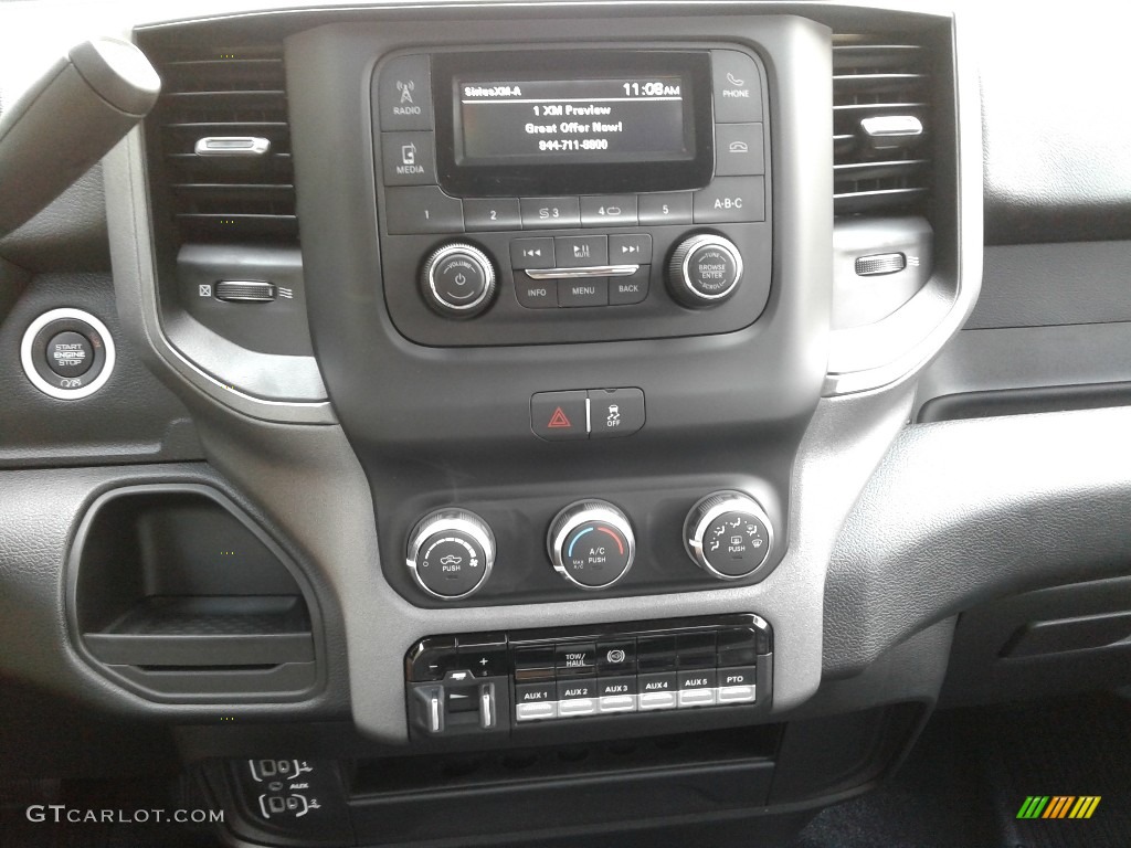 2019 Ram 5500 Tradesman Regular Cab Chassis Controls Photo #135188386