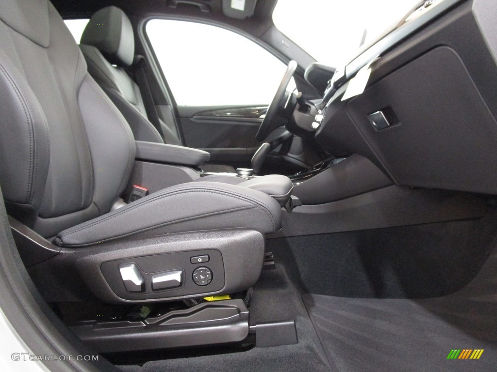 2019 X3 xDrive30i - Glacier Silver Metallic / Black photo #17