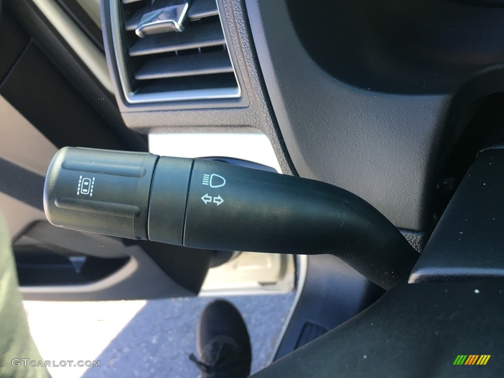 2018 Explorer XLT 4WD - Platinum Dune / Medium Stone photo #20