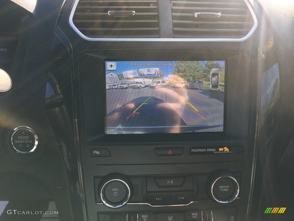 2018 Explorer XLT 4WD - Platinum Dune / Medium Stone photo #23