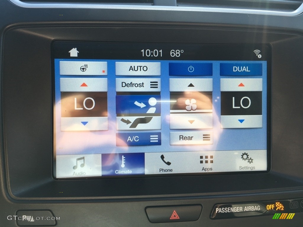 2018 Explorer XLT 4WD - Platinum Dune / Medium Stone photo #24