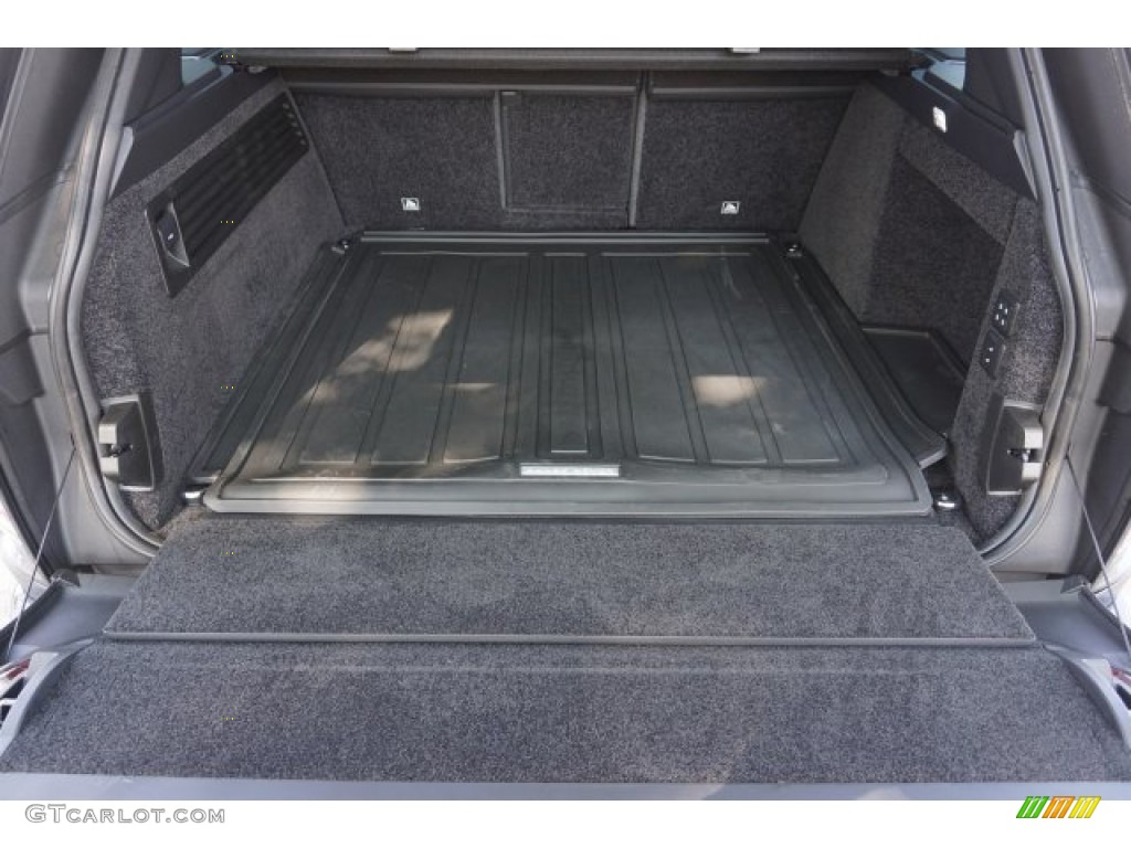 2020 Land Rover Range Rover HSE Trunk Photo #135194213