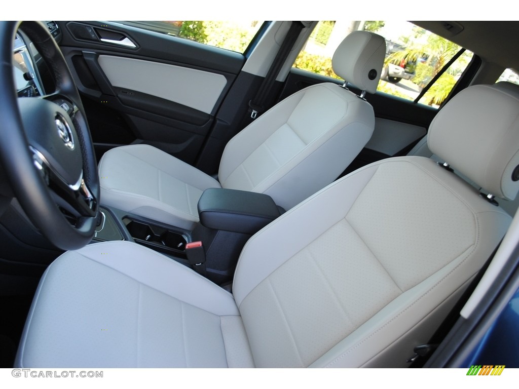 2019 Volkswagen Tiguan SE Front Seat Photo #135197909