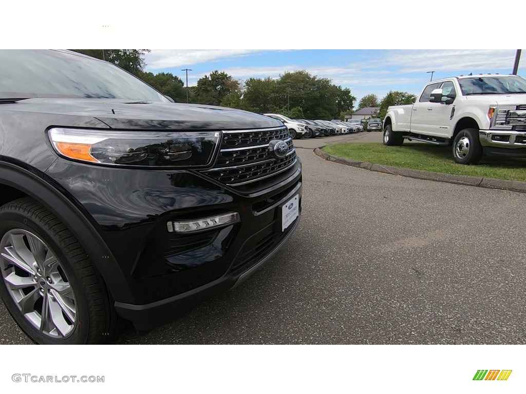 2020 Explorer XLT 4WD - Agate Black Metallic / Ebony photo #28