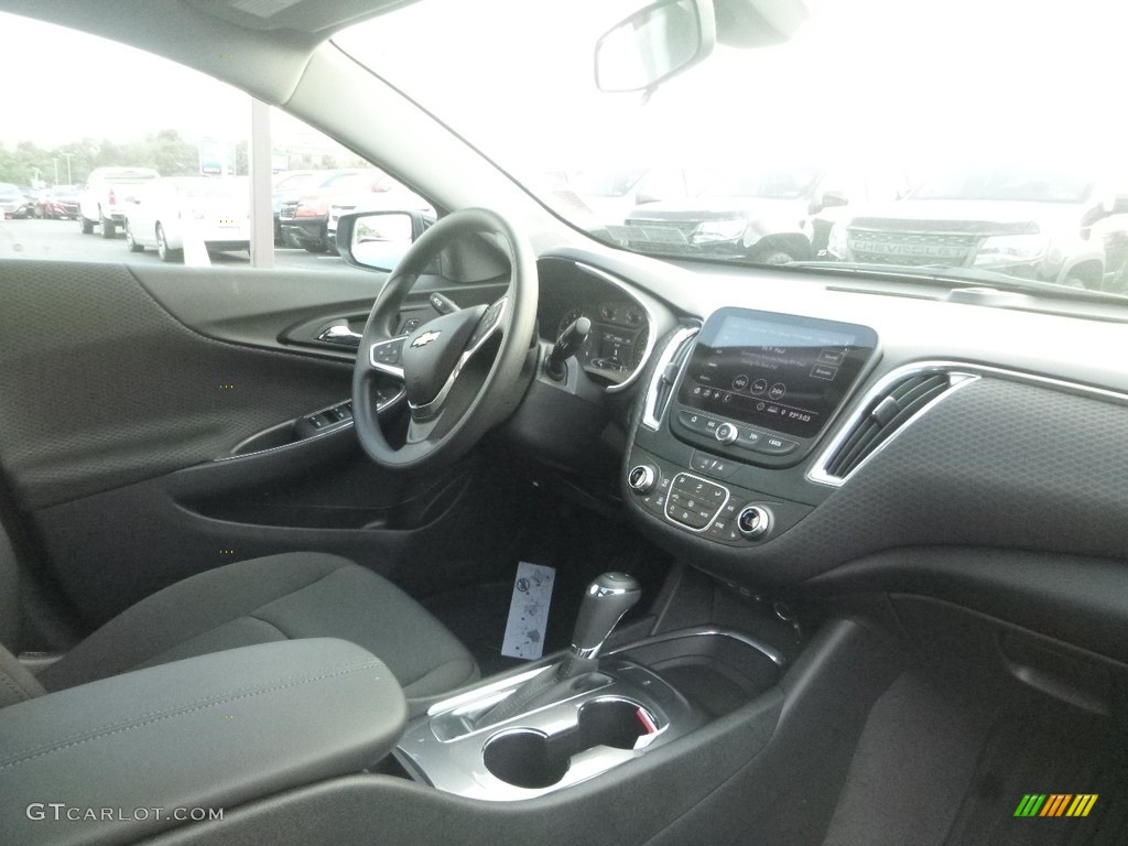 2020 Chevrolet Malibu LT Jet Black Dashboard Photo #135207875