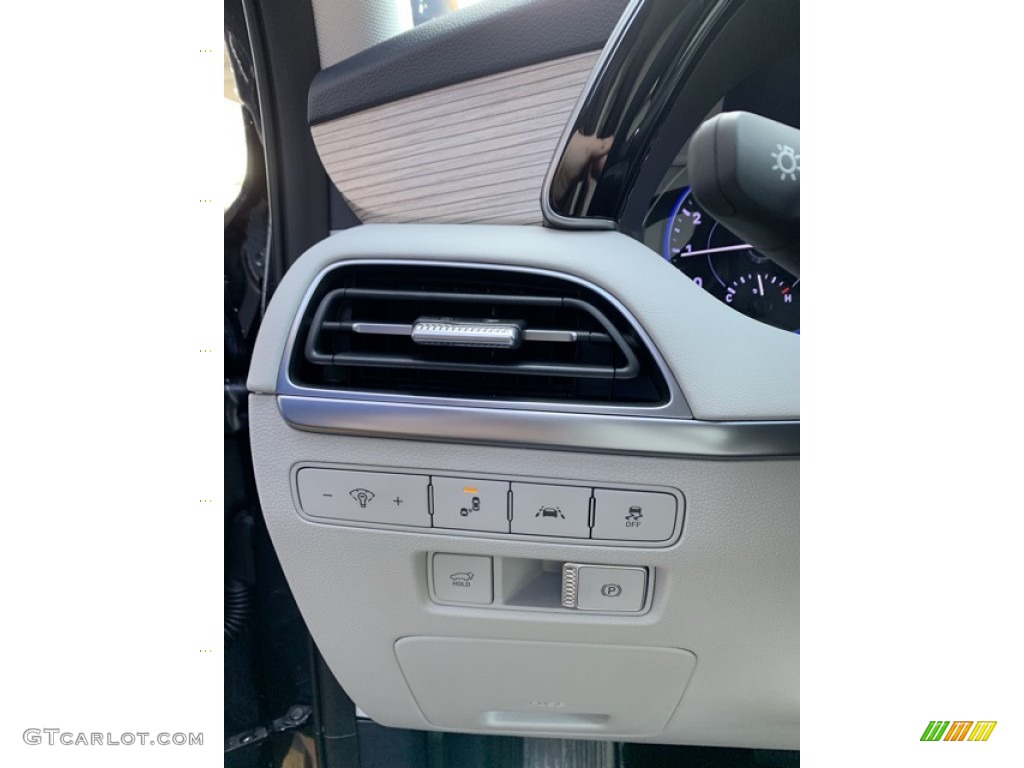 2020 Hyundai Palisade SEL AWD Controls Photo #135221408