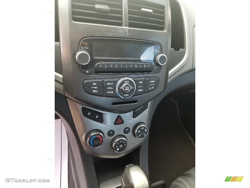2014 Sonic LT Sedan - Ashen Gray Metallic / Jet Black/Dark Titanium photo #13