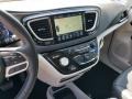 2020 Luxury White Pearl Chrysler Pacifica Touring L  photo #10