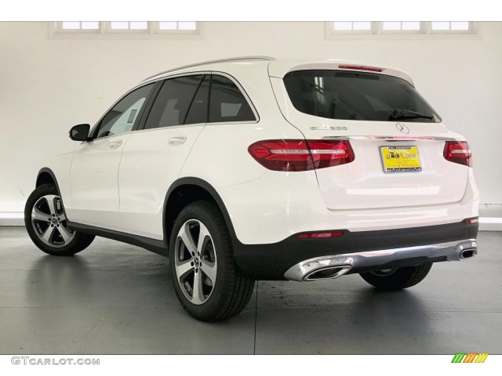 2019 GLC 300 - Polar White / Black photo #2