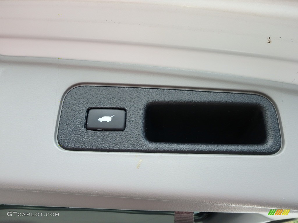 2013 Pilot EX-L 4WD - Taffeta White / Gray photo #11
