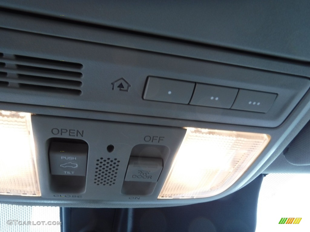 2016 Pilot Touring - Black Forest Pearl / Beige photo #19