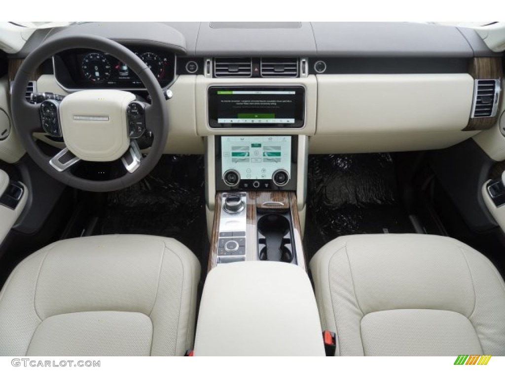 2020 Land Rover Range Rover HSE Ivory/Espresso Dashboard Photo #135236466