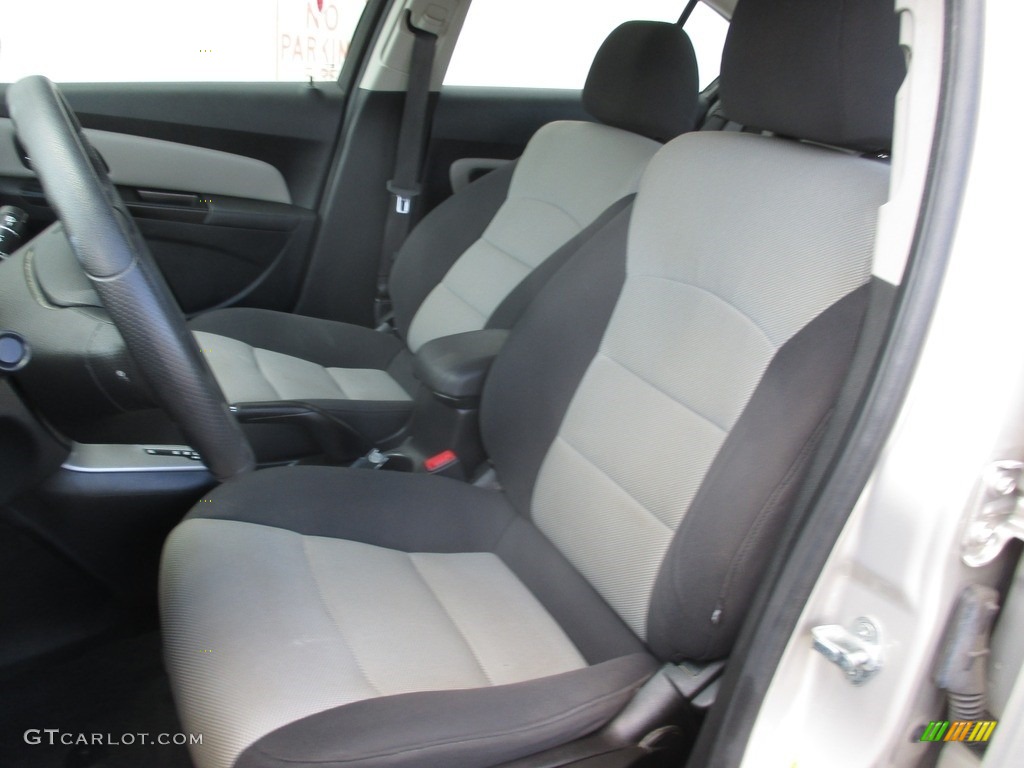 2012 Cruze LS - Gold Mist Metallic / Jet Black/Medium Titanium photo #11