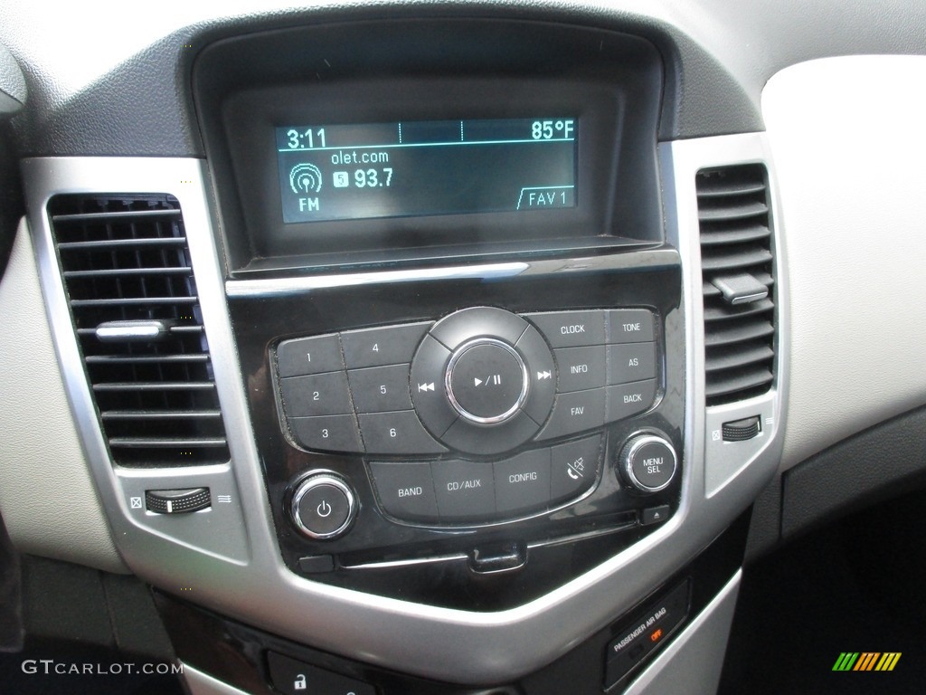 2012 Cruze LS - Gold Mist Metallic / Jet Black/Medium Titanium photo #15