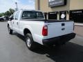 Oxford White - F250 Super Duty XL Crew Cab 4x4 Photo No. 3