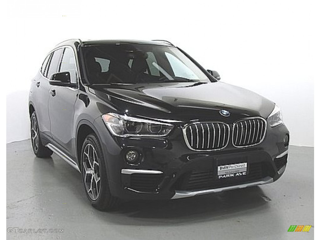 2019 X1 sDrive28i - Jet Black / Black photo #5