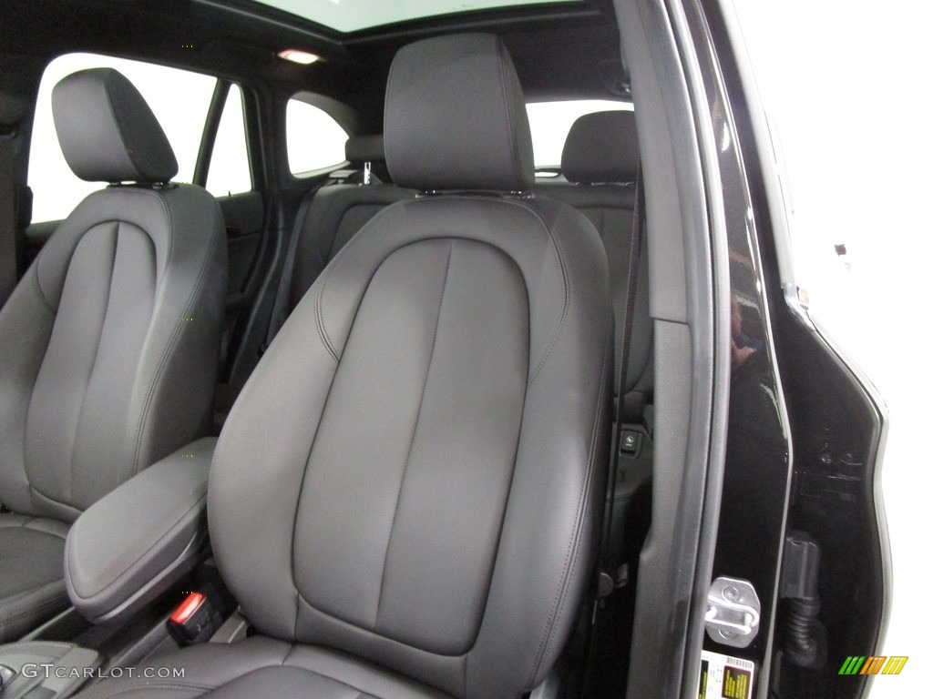 2019 X1 sDrive28i - Jet Black / Black photo #8