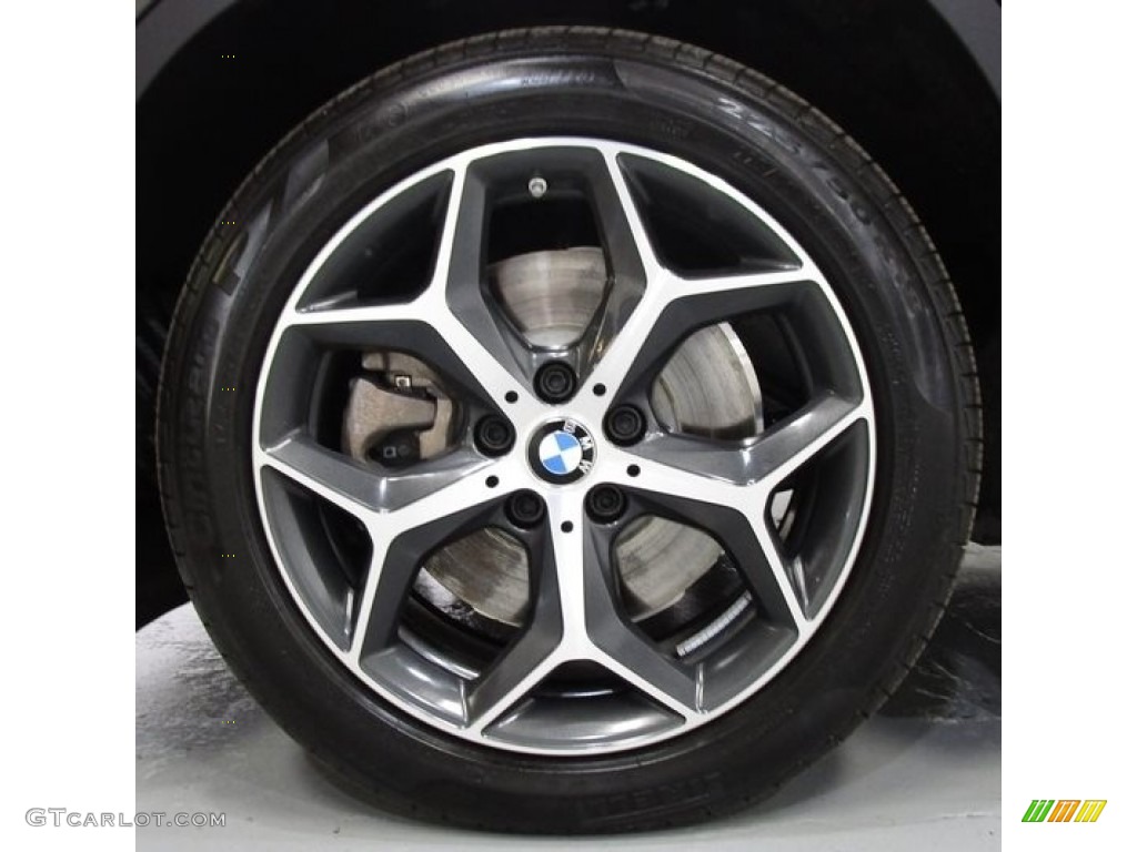 2019 X1 sDrive28i - Jet Black / Black photo #28