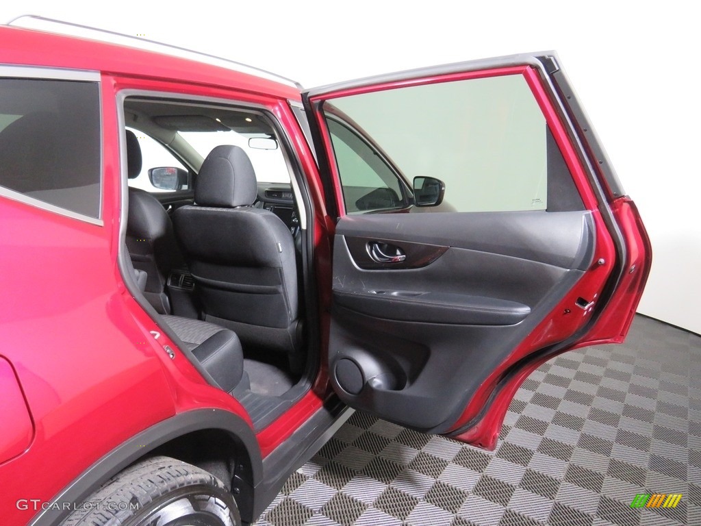 2019 Rogue SV AWD - Scarlet Ember / Charcoal photo #37