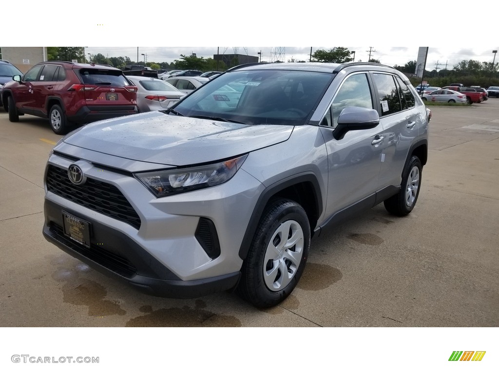 2019 RAV4 LE - Silver Sky Metallic / Black photo #1