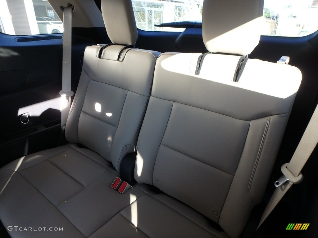 2020 Explorer Limited 4WD - Star White Metallic Tri-Coat / Sandstone photo #13