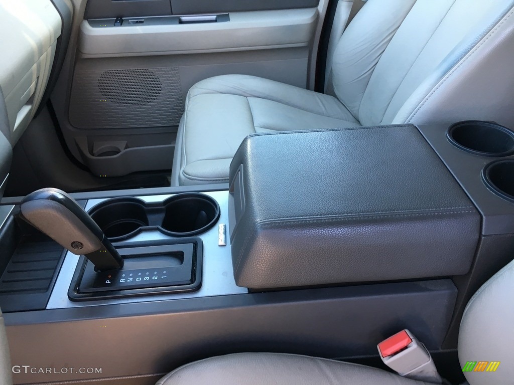 2013 Expedition XLT 4x4 - Ruby Red / Stone photo #26