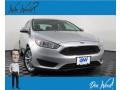 Ingot Silver - Focus SE Sedan Photo No. 1