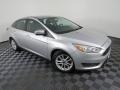 Ingot Silver - Focus SE Sedan Photo No. 3