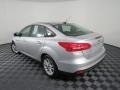 Ingot Silver - Focus SE Sedan Photo No. 11