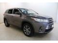 Predawn Gray Mica - Highlander XLE AWD Photo No. 1