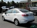 2016 Oxford White Ford Fiesta SE Sedan  photo #3