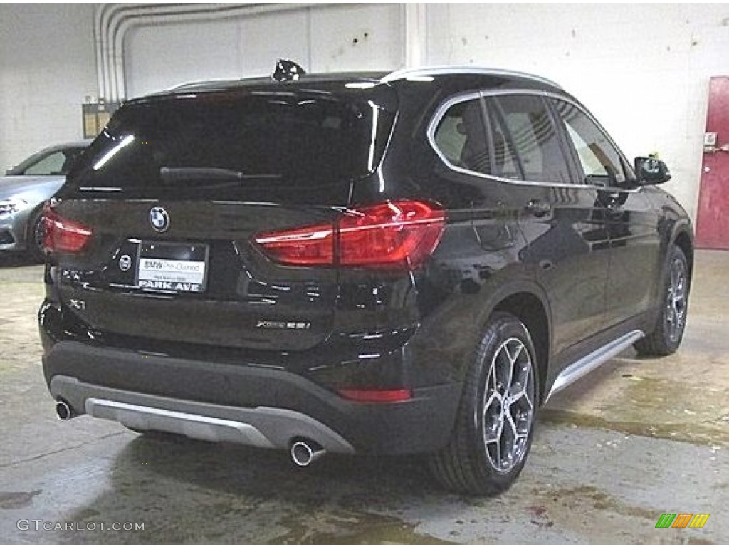 2019 X1 xDrive28i - Jet Black / Black photo #5