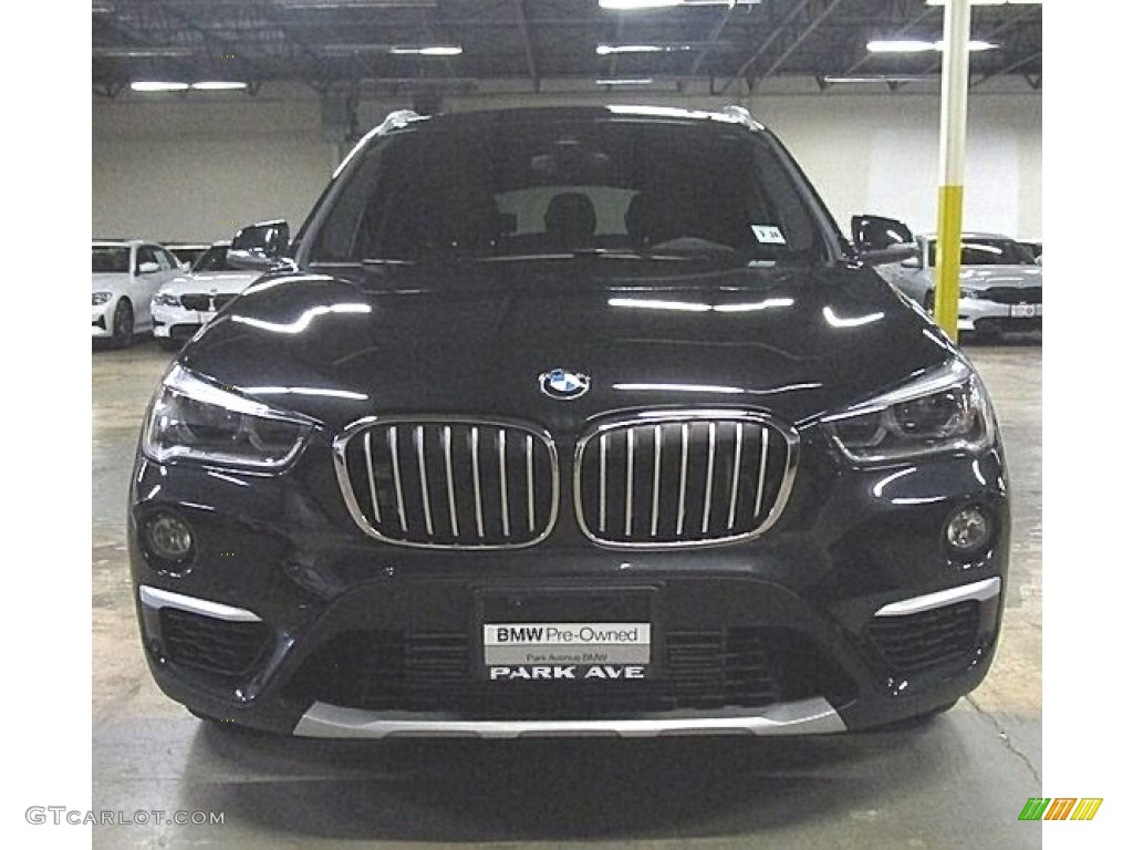 2019 X1 xDrive28i - Jet Black / Black photo #7