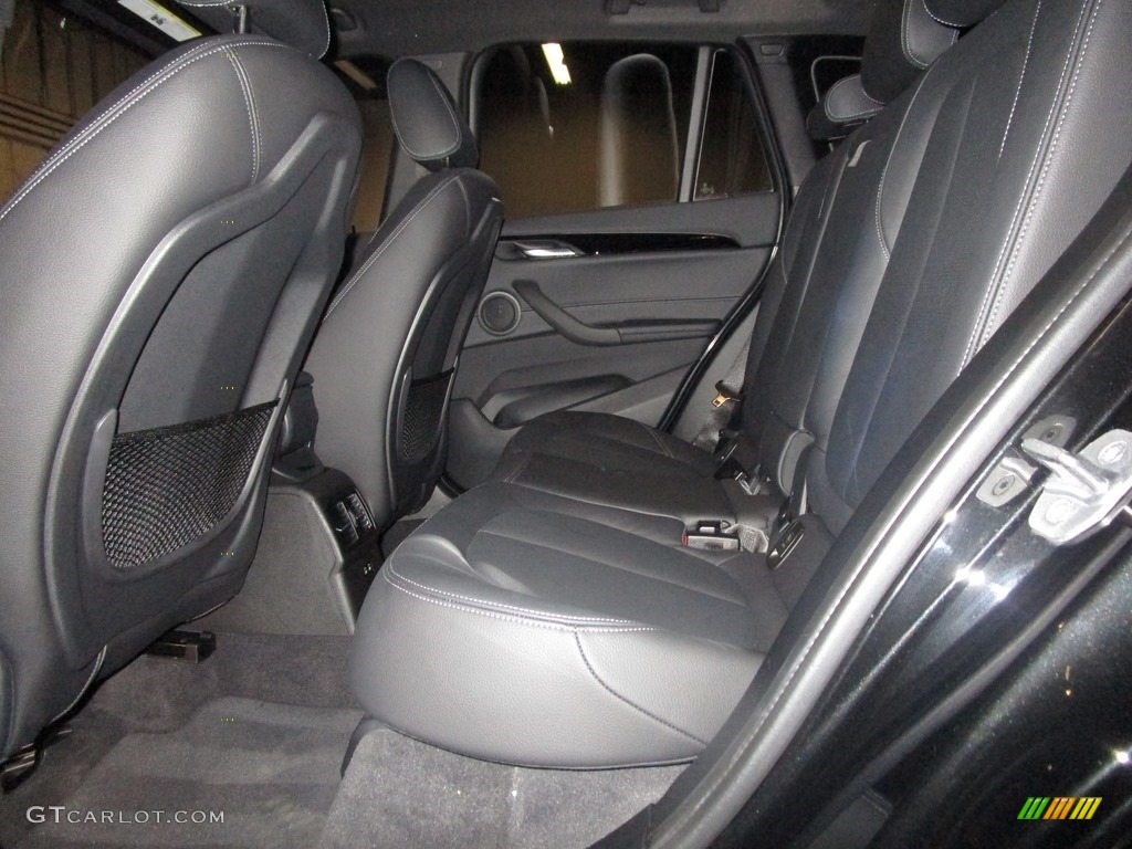 2019 X1 xDrive28i - Jet Black / Black photo #13
