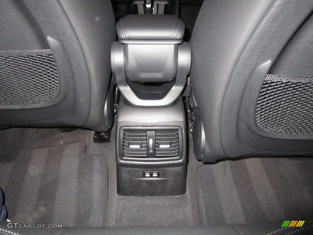 2019 X1 xDrive28i - Jet Black / Black photo #20