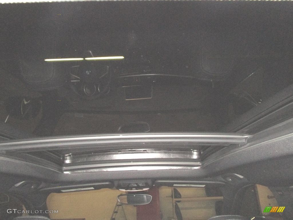 2019 X1 xDrive28i - Jet Black / Black photo #22