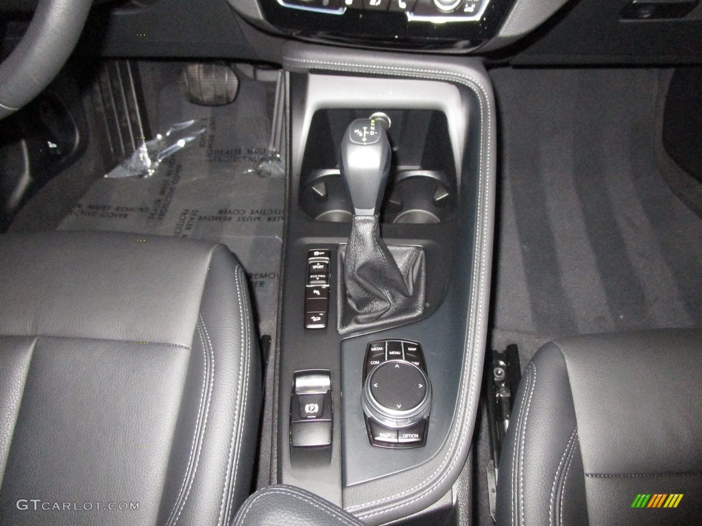 2019 X1 xDrive28i - Jet Black / Black photo #29