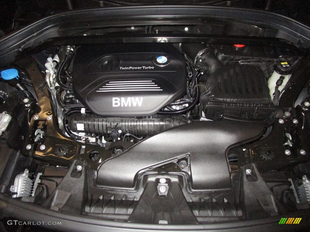 2019 X1 xDrive28i - Jet Black / Black photo #31