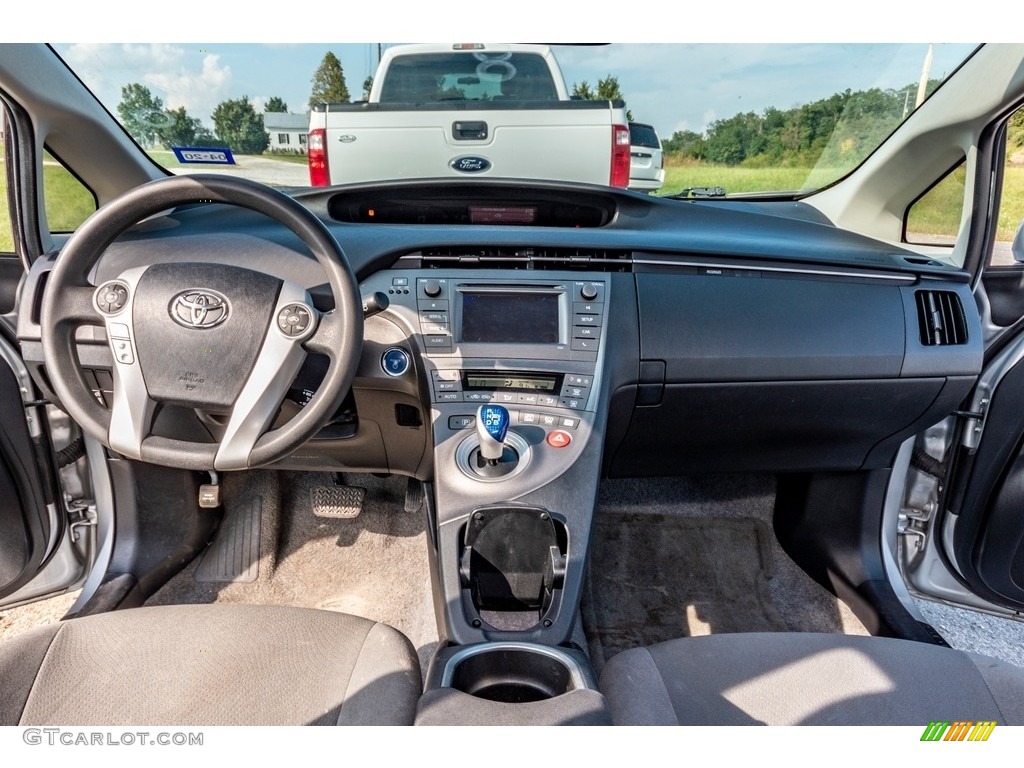2013 Toyota Prius Five Hybrid Dashboard Photos
