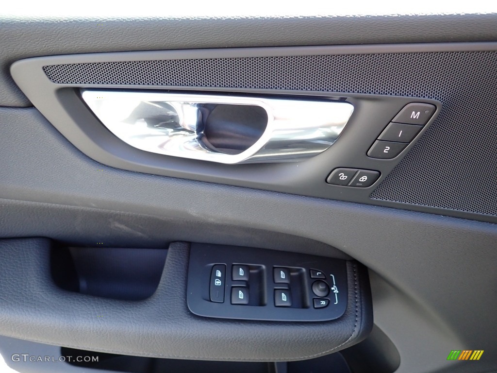 2020 XC60 T5 AWD Momentum - Osmium Grey Metallic / Charcoal photo #10
