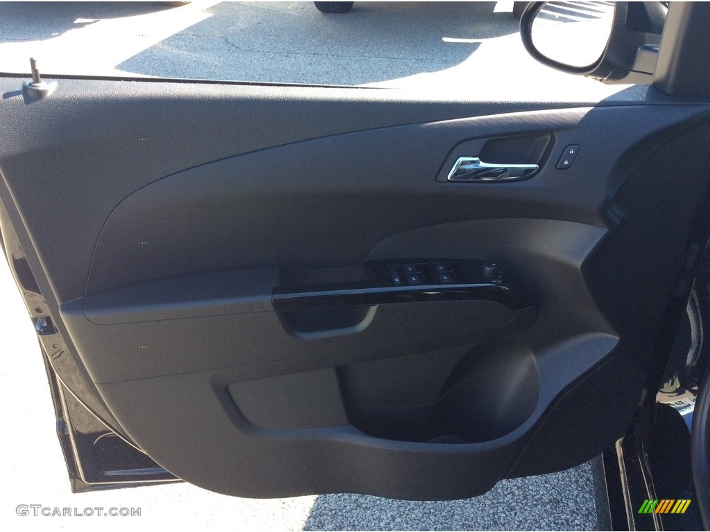 2019 Sonic LT Hatchback - Mosaic Black Metallic / Jet Black photo #10