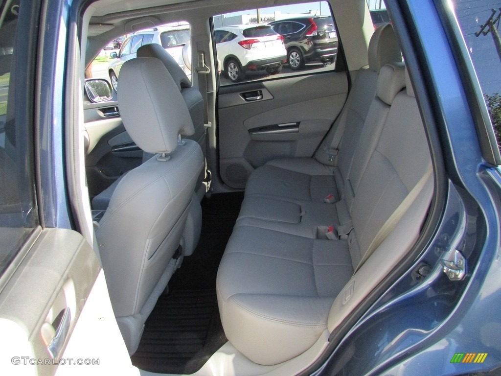 2013 Forester 2.5 X Limited - Marine Blue Pearl / Black photo #22