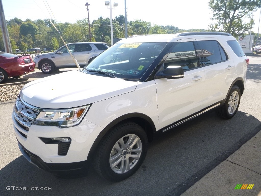 2019 Explorer XLT 4WD - White Platinum / Medium Black photo #5