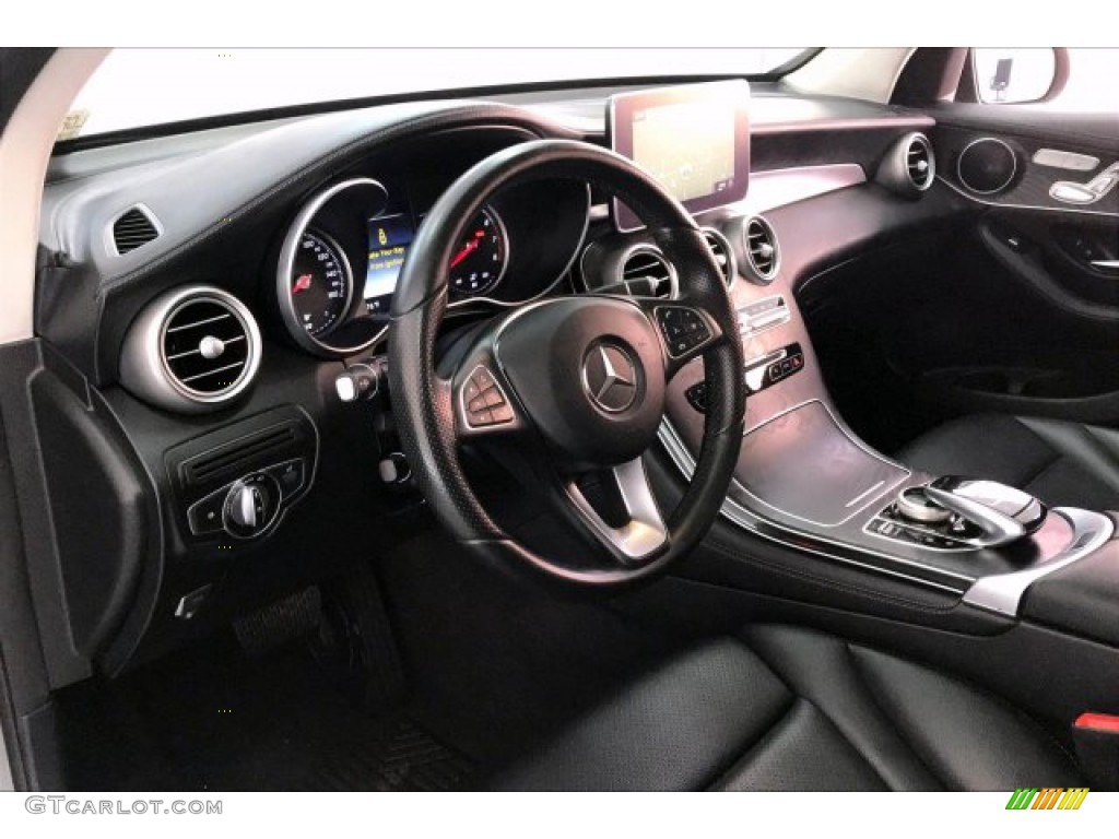 2016 Mercedes-Benz GLC 300 4Matic Black Dashboard Photo #135280206