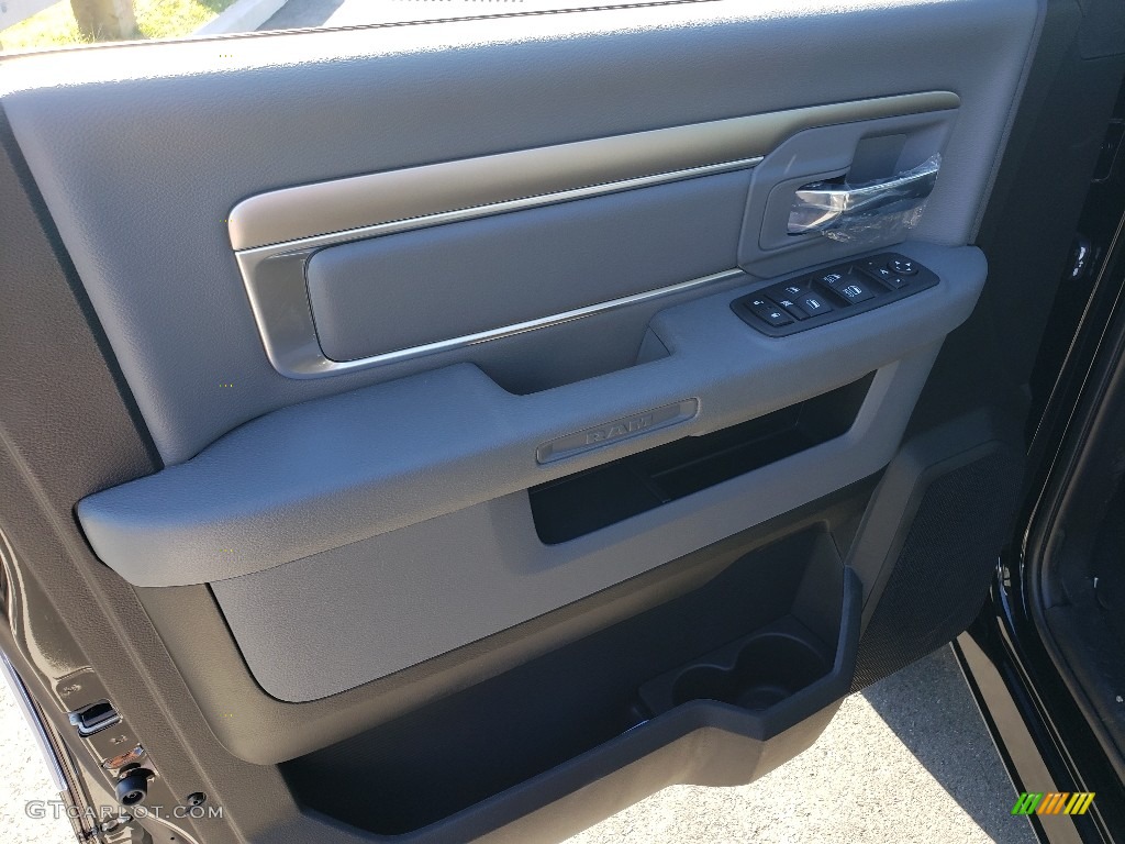 2019 1500 Classic Warlock Quad Cab 4x4 - Diamond Black Crystal Pearl / Black/Diesel Gray photo #8