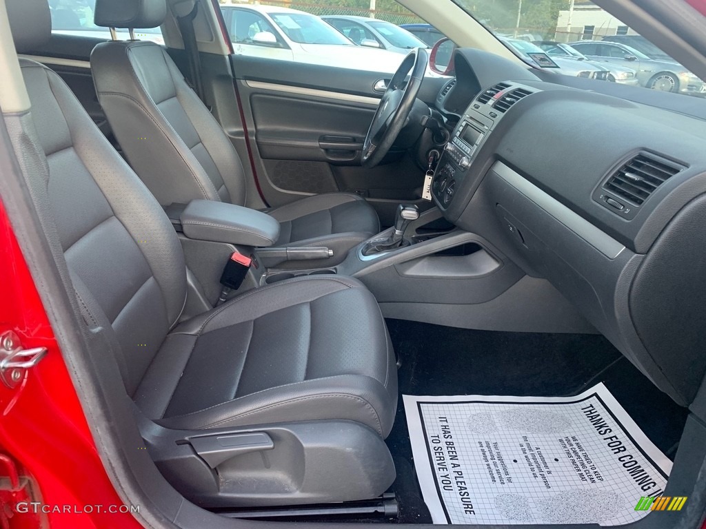 2008 Jetta SE Sedan - Salsa Red / Anthracite Black photo #13